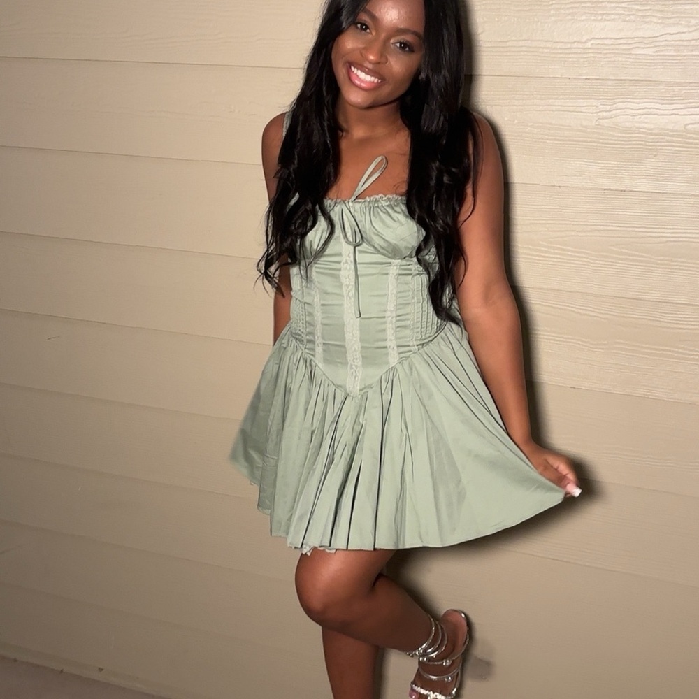 Windsor Green Pleated Sweetheart Mini Dress